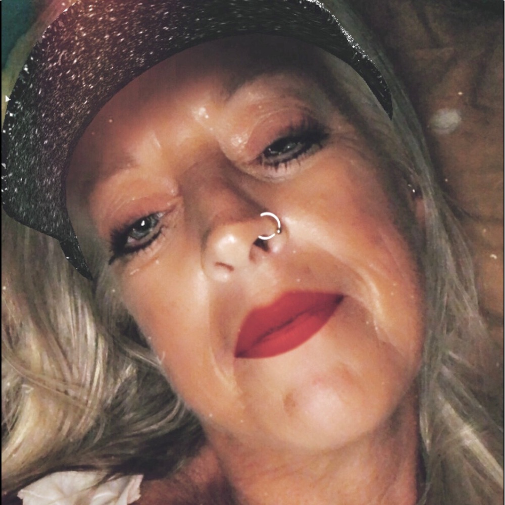 Meet your Posher, Cathy